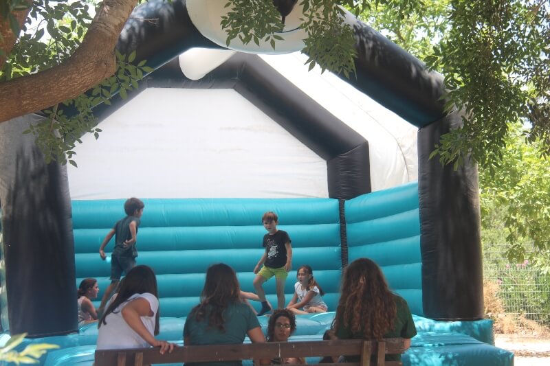 אגם חי יראון