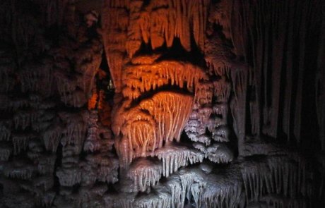 טיול למערת הנטיפים ליד בית שמש